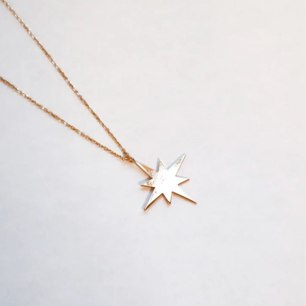 18K Shooting Star Necklace - Picture 3 of 4